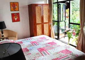 Casa Flores Bed & Breakfast - Chambre