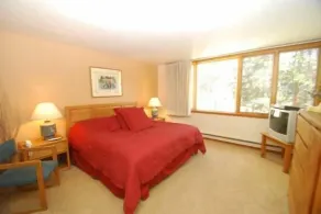 Pines Condominiums 2 Bedroom Apartment by Key to the Rockies - Zimmer
