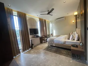 HOTEL HRISHIKESH HIGH - Room