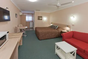 Abraham Lincoln Motel - Room