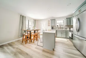 Walk to Lake: Pet-friendly Cottage in Jamestown! - Innenbereich