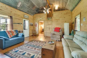 Cabin w/ Dock on Hubbard Creek Lake: Pets Welcome! - Interior