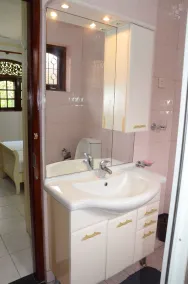 Gondolas Home Stay - Room