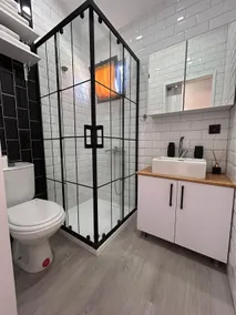 Era House - Bathroom