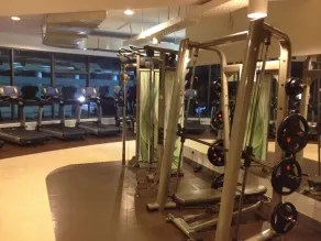 Saigon City View Apartment & Pool - Gym