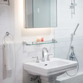 Lemansion Senopati - Bathroom