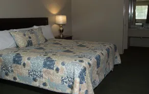 Motel 103 - Room