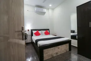 Capital O 67657 Schmear Suites - Quarto