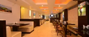 Hotel Le Roi Near New Delhi Railway Station - Restaurant