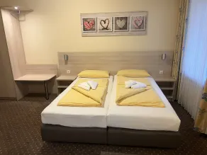 M&M Hotel - Seevetal - Room