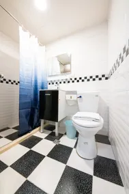 Hotelshere-Ximen - Bathroom