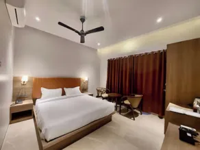 Jumbo Serene - Room