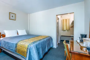 Parkway Inn - Room