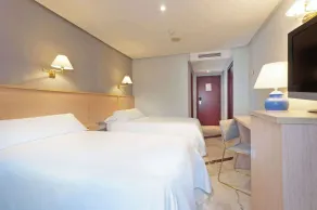 Hotel Puertollano - Room
