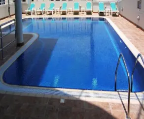 Tulip Hotel & Suites - Piscina