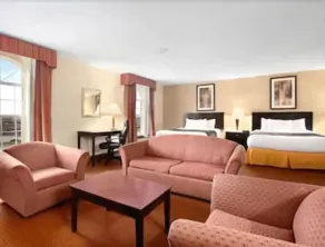 Ramada by Wyndham Elizabethtown - Chambre