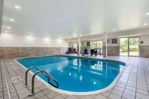 Comfort Suites Keeneland - Piscine