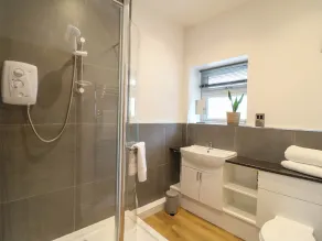 Highview Stables - Bathroom