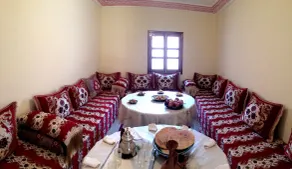 Gite Imzough - Restauration dans la chambre