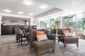 Marshall Suites Bainbridge Island, SureStay Collection by BW - Hall