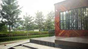 The Zeit River Kwai - Hall
