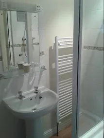 Cottage Lea's Country Hotel & Restaurant - Bathroom