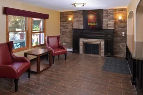 Red Roof Inn PLUS+ & Suites Guilford - Lobby