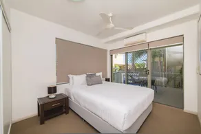 Beaches on Lammermoor Apartments - Room