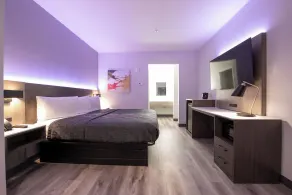 Express Inn & Suites - Room