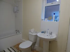 Beckley House - Bathroom