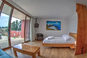 Ruka Lobos - Room