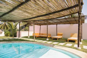 Hidden Wave - Piscina