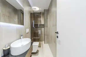 Zoe's Villa by SelectStay - Bathroom