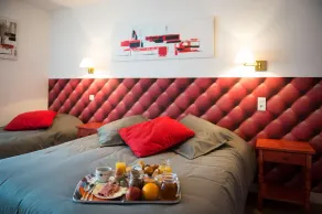 Logis Hôtel Restaurant L'Unique - Chambre