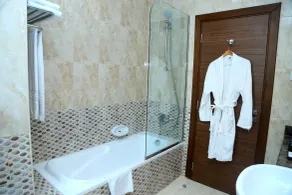 Tulip Al Barsha Hotel Apartment - Salle de bain
