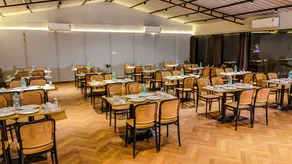  Aspen Riverside Resort (180 Mountain View) - Restaurant