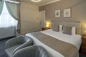Royal Hotel - Habitación