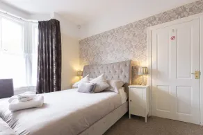 Bootham Apartment 32 - Free Parking - Five minute walk to York Minster - Room