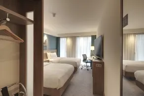 Hampton by Hilton Düsseldorf City Centre - Room