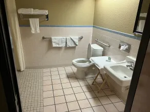 Americas Best Value Inn Pharr/McAllen - Salle de bain
