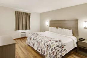 Red Roof Inn & Suites Pensacola-NAS Corry - Chambre