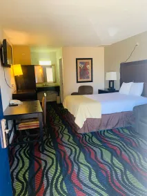 Americas Best Value Inn Elm Creek - Zimmer