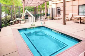 TownePlace Suites Atlanta Buckhead - Piscina
