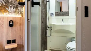 Kyriad ECO - Anglet Biarritz - Bathroom