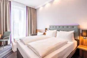 Premier Inn Heidelberg City Centre - Room