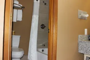 Econo Lodge Oskaloosa - Baño