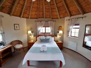 Eight Bells Mountain Inn - Room