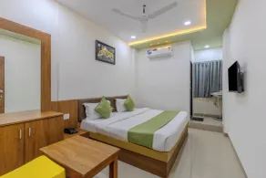 Hotel Radhe - Zimmer