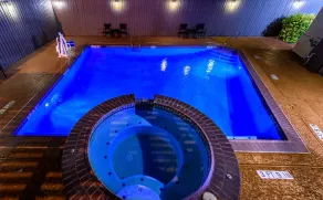 Holiday Inn Express Hotel and Suites Bastrop by IHG - Pool