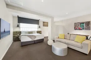 Moonlight Bay Apartments - Room